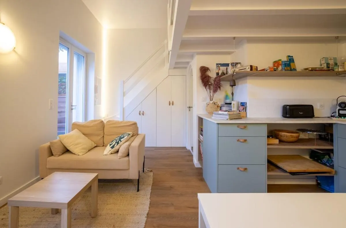 Studio 3 Personnes Avec Terrasse 50 M De La Grande Plage Biarritz Surf Apartment