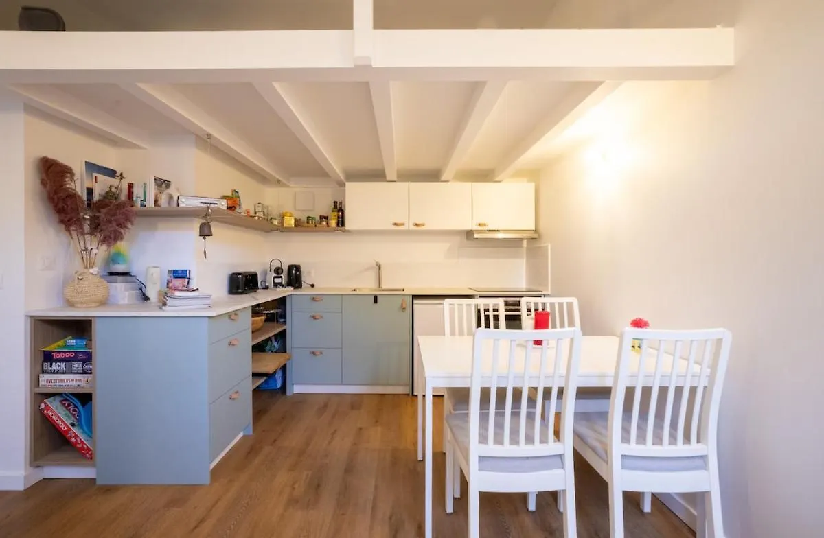 Apartment Studio 3 Personnes Avec Terrasse 50 M De La Grande Plage Biarritz Surf France