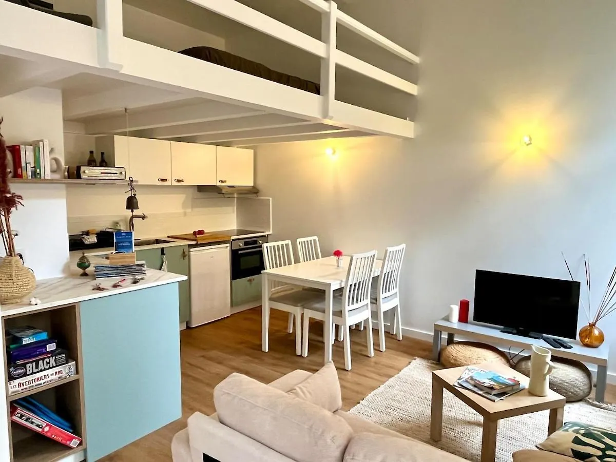 Apartment Studio 3 Personnes Avec Terrasse 50 M De La Grande Plage Biarritz Surf